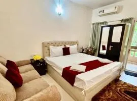 GoMyHome 2 BHK Apartment Close to Candolim Beach