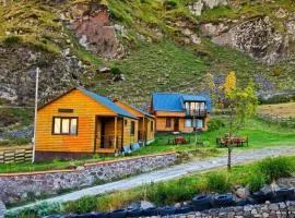 Gergeti wood -hut for 4 people