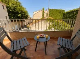 P2 climatisé avec terrasse et garage plein centre