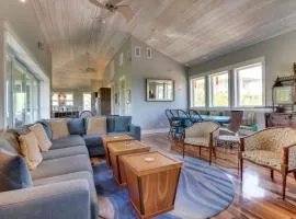 Seaside home with WiFi ocean views shared pool & plenty of room