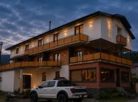 hotel "Riverside Mestia"
