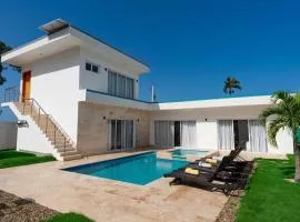 First class 4BR KING SIZE Villa in Sosua town