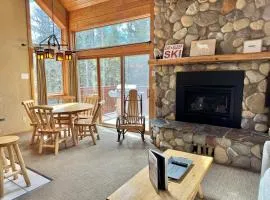 3BR Ski-In/Ski-Out Townhome | In-Unit Sauna