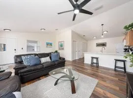 Villages Villa Between Brownwood & Lake Sumter with Golf Cart