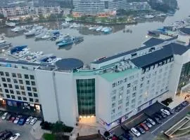 NORDELTA-CONDOMINIOS EN BAHIA GRANDE Dia-Semana-Mes
