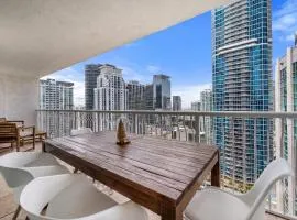 Centric 40thFloor Brickell Condo FREE parking by Palermo Home Miami
