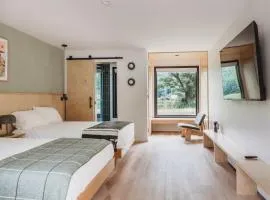 Otherland Hotel