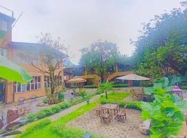Secret Valley Retreat