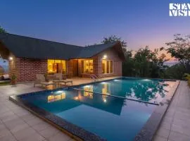 StayVista at Milestone Villa with Pool, Mountain View