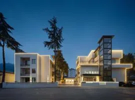 Jimo Resort Hotel (Zhangjiajie National Forest Park Branch)