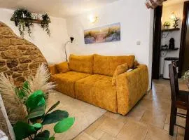 Biba Holiday