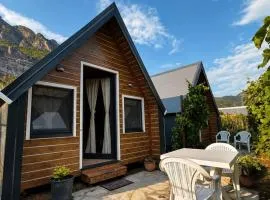 Koman Twin Cabins