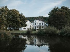 Landgoed Altenbroek, hotell i Voeren
