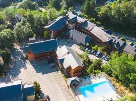 Résidence Vacancéole Les Chalets d'Ax, hôtel à Ax-les-Thermes