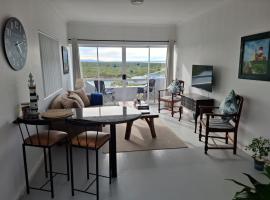 Top Deck, hotelli kohteessa Struisbaai