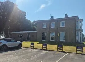 Crowtree Lodge