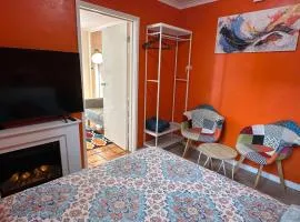 Curtin Sleep Go - Private room with toilet only