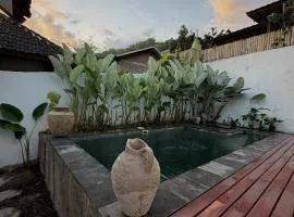 2BR Private Pool Villa, 2 Min from Kuta Beach