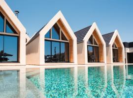 NOE Suites, ξενοδοχείο στον Άγιο Θεόδωρο