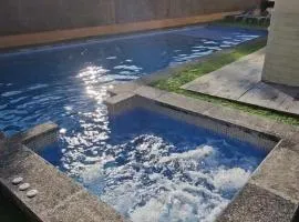 Villadora Piscina privada & jacuzzi Cerca de la costa brava