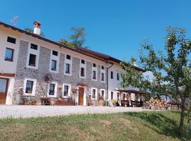 Agriturismo La Casa Nei Boschi, хотел в Colderù