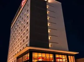 ibis Jaú