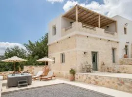 Amvikas suites-Sitia, by Comfortbnb