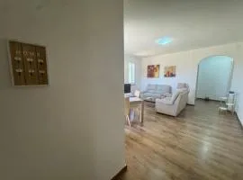 Appartamento in Villa con Piscina - Vicino al Mare