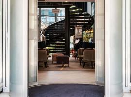 Mercure Paris la Défense Grande Arche, hotelli kohteessa Nanterre