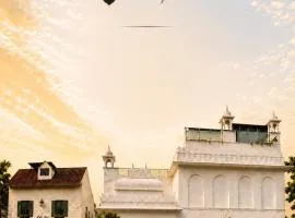 Hotel Atulyaa Taj