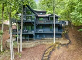 Riverview Retreat - Hot Tub, Pool Table