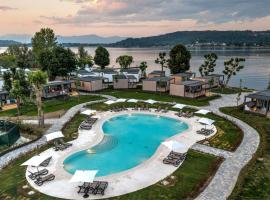 Eden Village Lago Maggiore, hotel v destinaci Dormelletto