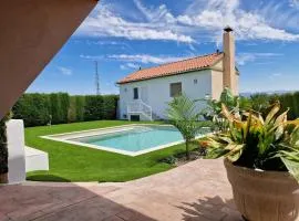 Casita acogedora con piscina