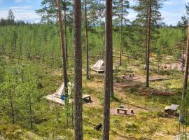 Micro natuurcamping met complete tipitenten bij Nationaal Park Fulufjället, hotel v destinaci Sörsjön