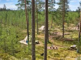 Micro natuurcamping met complete tipitenten bij Nationaal Park Fulufjället
