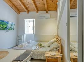 Lasta Lošin Town Rooms - Happy Rentals, hotel u Malom Lošinju