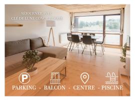Le Nid Cozy - Appart avec Piscine, Terrain de Tenis et Balcon, Hotel in Métabief