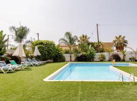 Viesnīca Oroklini Hills Modern Sea View Apartments pilsētā Voroklini