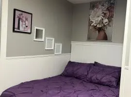 Taylor's Cozy Little Apartment Pets Welcome Two Beds