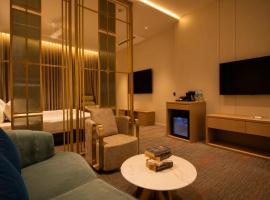The Sky Imperial Sanand、Sānandのホテル