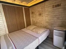 Cabane insolite avec jacuzzi