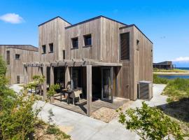 Studio Deluxe | 2 Pers. Landzijde, hotel in Ouddorp