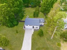 Close to SPAC Saratoga Track and Downtown