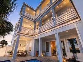 6BR Corpus Christi Beach House Private Pool Sleeps 12