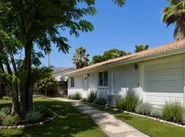 Ojai Orchard House - Private Standalone Home