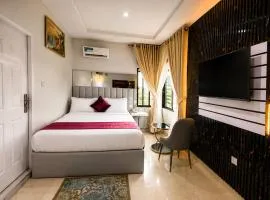 Golden Tulip Rosa Villa Hotel & Suites