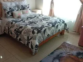 Uptown Inn GuestHouse