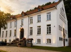Orange Parkway Hotel