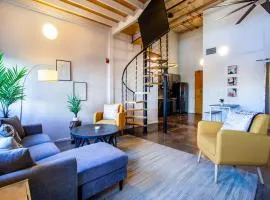 Sterchi Lofts Getaway - Downtown Knoxville
