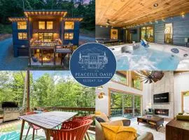 Mtn Retreat w Hot Tub & Resort Amenities Grill